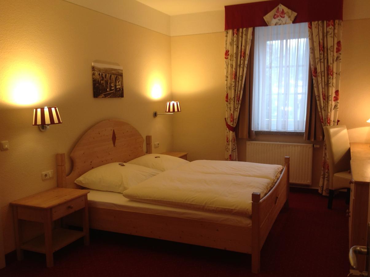 Bei Zwillings Hotel & Restaurant Bobritzsch-Hilbersdorf Kültér fotó